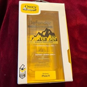 iPhone 11 Otter Box Case with Clip plus additional glittery case